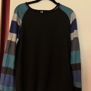 Long fitted sweater like new